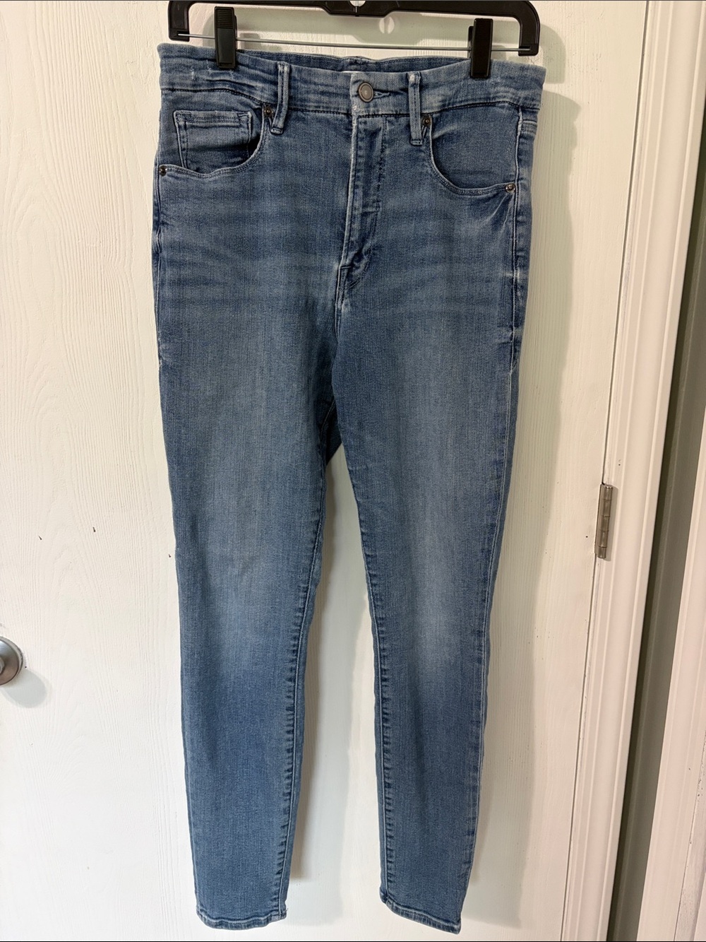 Good American Good Waist Light Wash Skinny Jeans Size 30